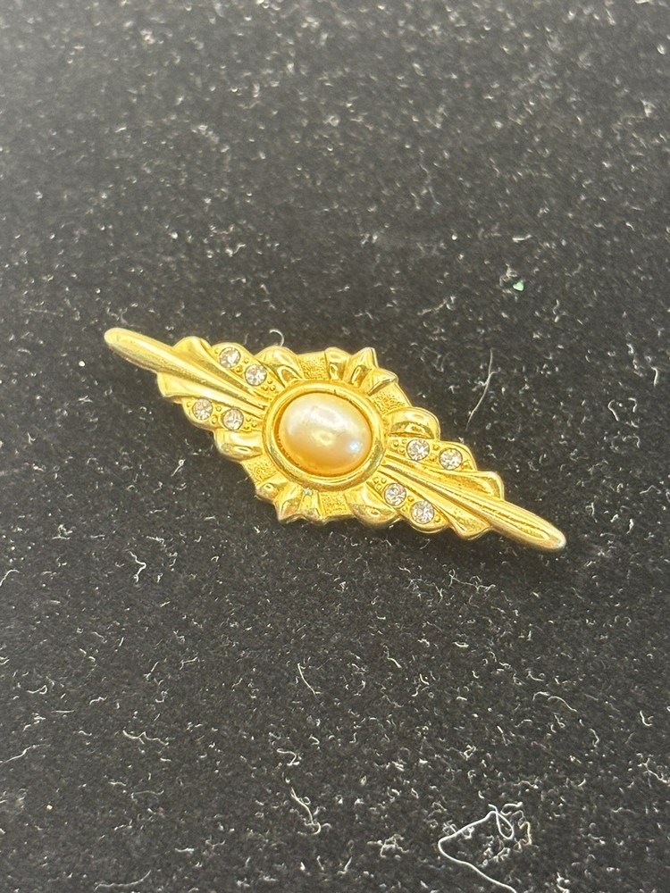 Vintage-Gold Tone Rhinestone & Faux Pearl Brooch/Pin