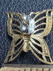 Filigree Gold-toned Butterfly Pierced Earrings 1970’s .5″