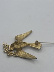 Vintage Signed Marvella Bird Textured Gold Tone Blue Rhinestone Eyes Pin Brooch