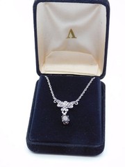 VINTAGE NECKLACE AVON~SILVER TONE/DARK RED STONE~17″ LONG~LOVELY!