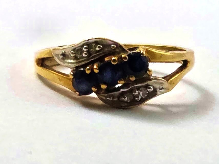 Vintage Sapphire and Diamond Ring in 10k Gold