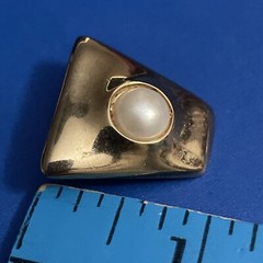 Vintage Gold Trapezoid Pearl Clip Earrings 0.9 Inch
