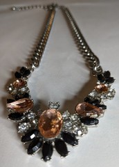 Y2K Era Pink Black Flower Chain Necklace American Eagle Women Fashion Jewelry