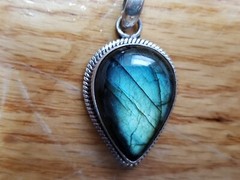 VINTAGE COLLECTABLE *STERLING SILVER 925* GENUINE STONE PENDANT 1.5″-
