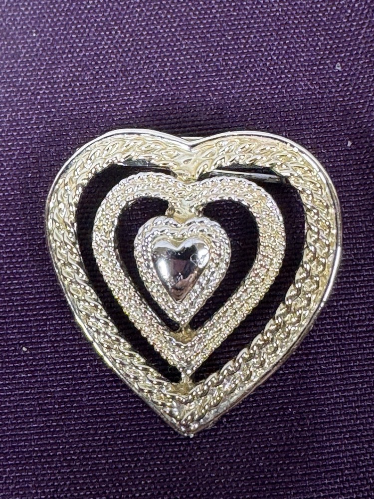 Vintage Triple Heart Brooch Pendant Gold Tone Love Pin Signed Gerry’s