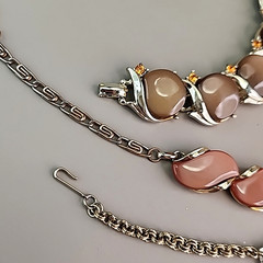Vintage Thermoset Necklace Bracelet Lot of 3 Brown Gold Tone 17″