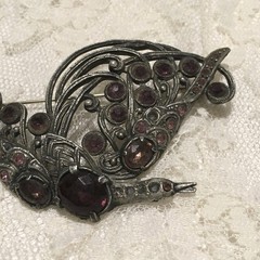 Vintage Pot Metal Art Deco Bird Brooch **4 Neck Stones Missing