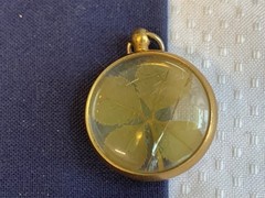 Vtg Encased 4 Leaf Clover Pendant Fob Costume Jewelry Good Luck Charm