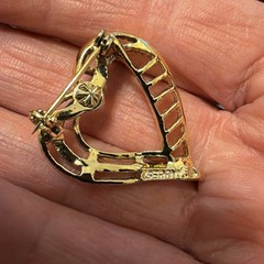 Heart Valentine Gerry’s Brooch Pin Gold Tone Open Work Detail Signed Vintage