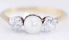 Antique Victorian Two Stones Ladies Ring 18k Gold,0.80ct Diamonds Pearl AWC&Co