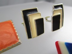 Vtg Mod Retro Varying Colors & Multi Styles LOT of 5 Clip on Earrings 195J