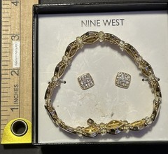 Nine West Signed Rhinestone Crystal Gold Tone Stretchable Bracelet & Earring Set
