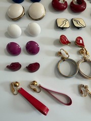Lot of 35 Vintage Clip Earrings Resin Enamel Beaded Plastic Ceramic Shell Metal