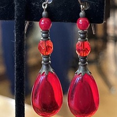 Vintage Red Glass Teardrop Cabochon & Faceted Dangle Drop Pierced Earrings
