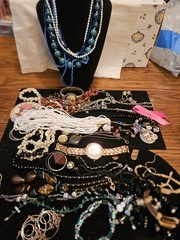 Vintage Lot Jewelry Wear Repair Craft Beads Glass Watch Plastic Metal Shell