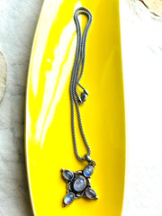 Vtg CROSS SHAPED Moonstone Necklace 5 Stones 925 Silver Gorgeous Chain IRIDESCEN