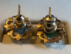 Vtg Set Green Onyx? Jade? Stud Earrings Gold Color Metal Filagree, “Dotty”