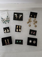 Vintage Modern Lot Of 9 Pair Pierced Earrings Party Fancy Gold Tone