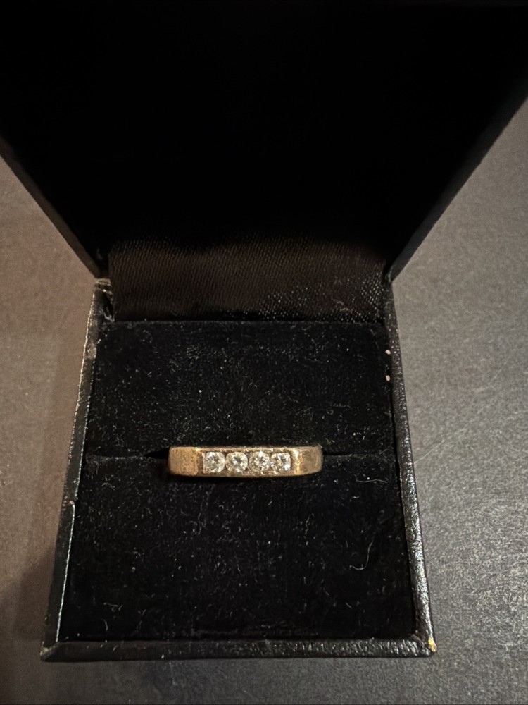Antique 14K Yellow Gold Diamonds Ring Size: 5.25