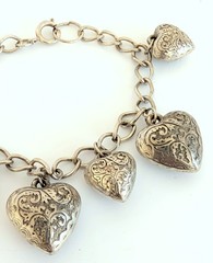 Vintage 80’s Silver Tone Puffy Engraved Hearts Charm Bracelet