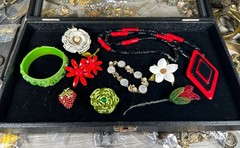 Vintage Rhinestone Flowers Plastic Jewelry Lot Of 9 Gorgeous Pieces