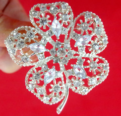2.5″ VTG REFRACTIVE CLEAR GLASS RHINESTONE & SILVER TONE DAISY FLOWER BROOCH PIN