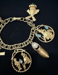 Vintage Florenza Signed Dutch Holland Gold Tone Charm Designer Bracelet!
