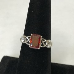 Vintage Sterling Silver Red Garnet Ring Sz6.75 3.3grams