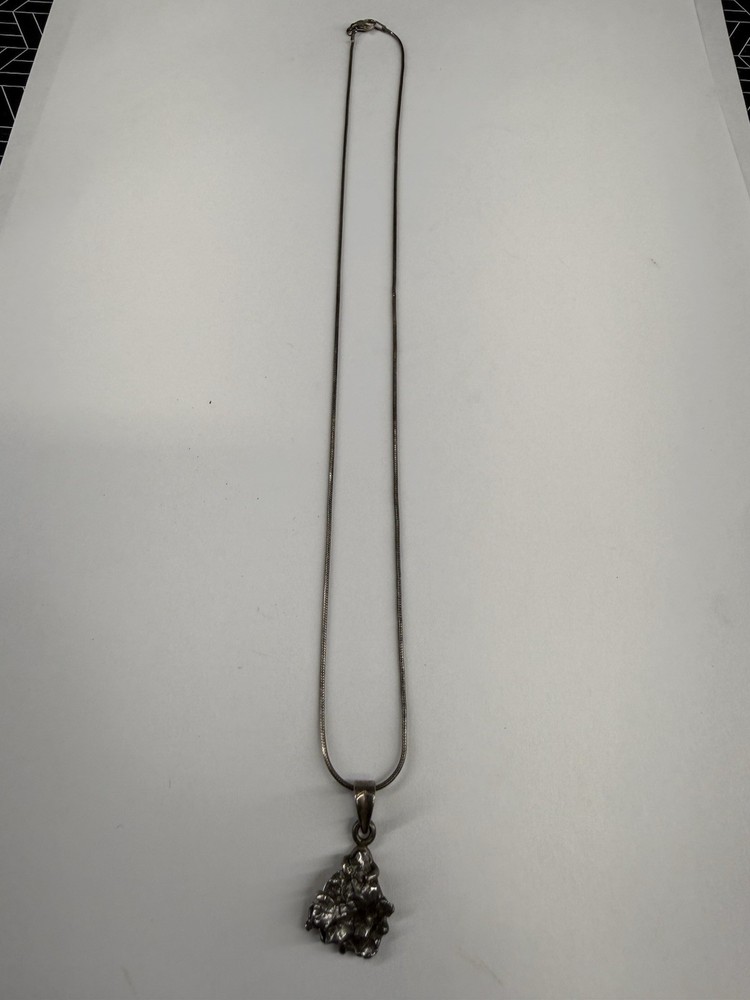 VINTAGE 925 ITALY STERLING SILVER NECKLACE WITH IRON METEORITE PENDANT