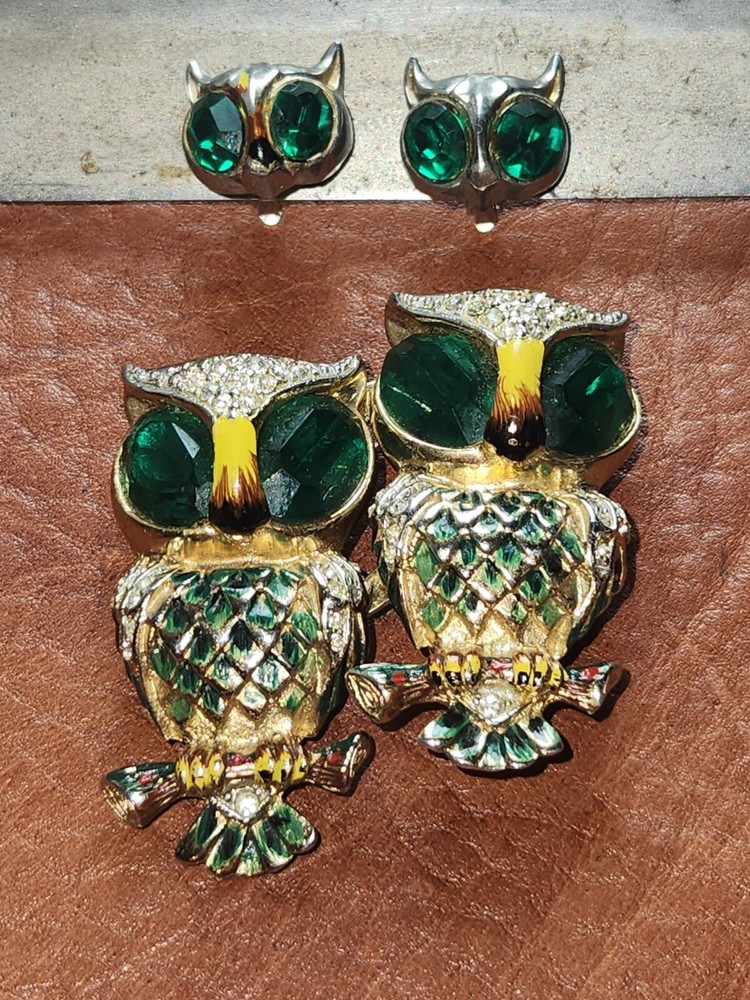Vintage Coro Green Glass & Enamel Duette Owl Pin With Earrings