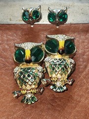 Vintage Coro Green Glass & Enamel Duette Owl Pin With Earrings