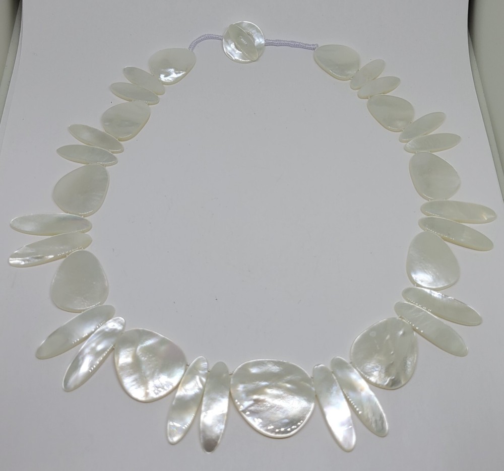 JTV White South Sea Mother-of Pearl Graduated Bib Collar Necklace ~ 18″