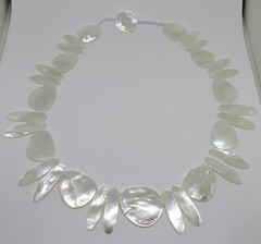 JTV White South Sea Mother-of Pearl Graduated Bib Collar Necklace ~ 18″