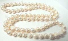 OVER 80 PIECES OF FRESHWATER WHITE PEARL 10MM, NECKLACE 32″ LONG