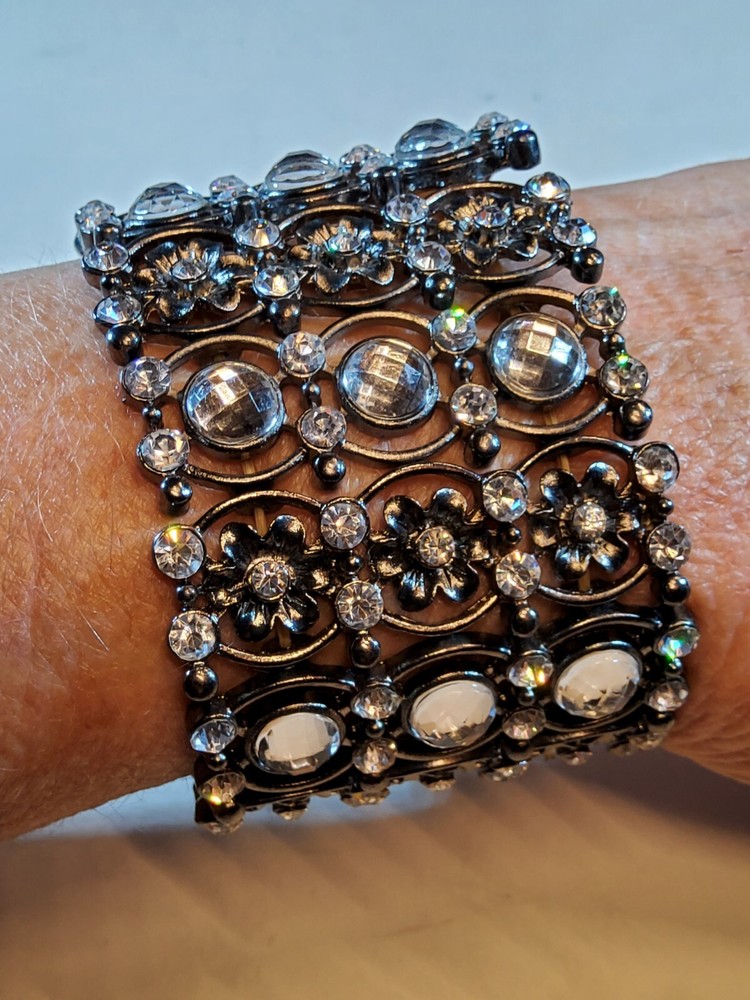 Vtg 60’s Rhinestone Crystal Stretch Cuff Bracelet 2″