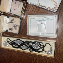 VINTAGE CUSTOM JEWELRY LOT VERY NICE PCS