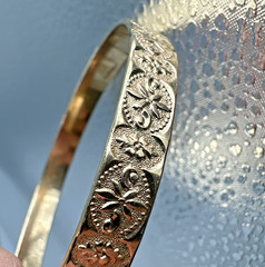 Vintage Victorian Large Bangle Bracelet Gold Filled? Floral Etched 22g 8.5” 7mm