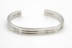 Vintage Modernist IC Handwrought Sterling Silver 925 Ribbed Cuff Bangle Bracelet