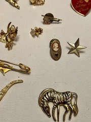 3lb + Gold Tone Vintage Costume Jewelry Lot All Wearable 126 Pieces
