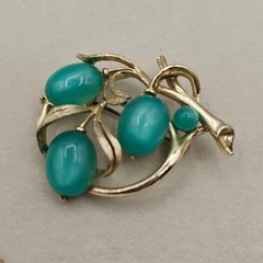 Vintage Teal Blue Moonglow Thermoset Bracelet + Lisner Brooch Cabochon Gold Tone