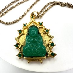Vintage gold tone green faux jade art glass Buddha pendant 24″ chain necklace