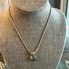 Vintage Sterling Silver Green Prehnite Gemstone Pendant 925-16″ Necklace 10.9g