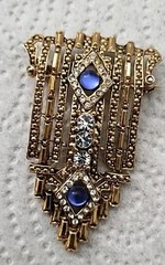 Silver Plated GP mixed Vintage metal jewelry& Costume Jewelry lot Of 17