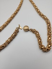 Vintage 22″ Gold Tone Textured Byzantine Link Necklace 22″ Box Clasp