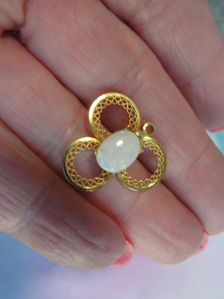 Vintage Gold Trefoil Opal Pendant 12KGF MCM Delicate Filigree Signed JJJ 12/20GF