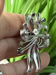 Vintage Sterling Silver Leaf & Ribbon Brooch Pendant / Pin, 8g, Mid-Century 2”