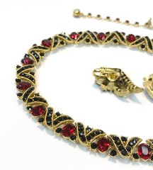 VTG Trifari Red Faceted Crystal & Jet Black Rhinestone Necklace & Earrings