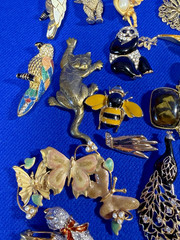 34 80s 90s Brooches Unsigned & Signed Krementz Avon KJL PS Co Batya Roman JJ AJC