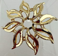 Vintage Gold Tone Flower Shaped Brooch Pin Elegant Classic 2.25 inches