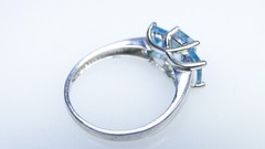 🌟Elegant 10K White Gold Ring w Trio of Blue Topaz Stones sz 7